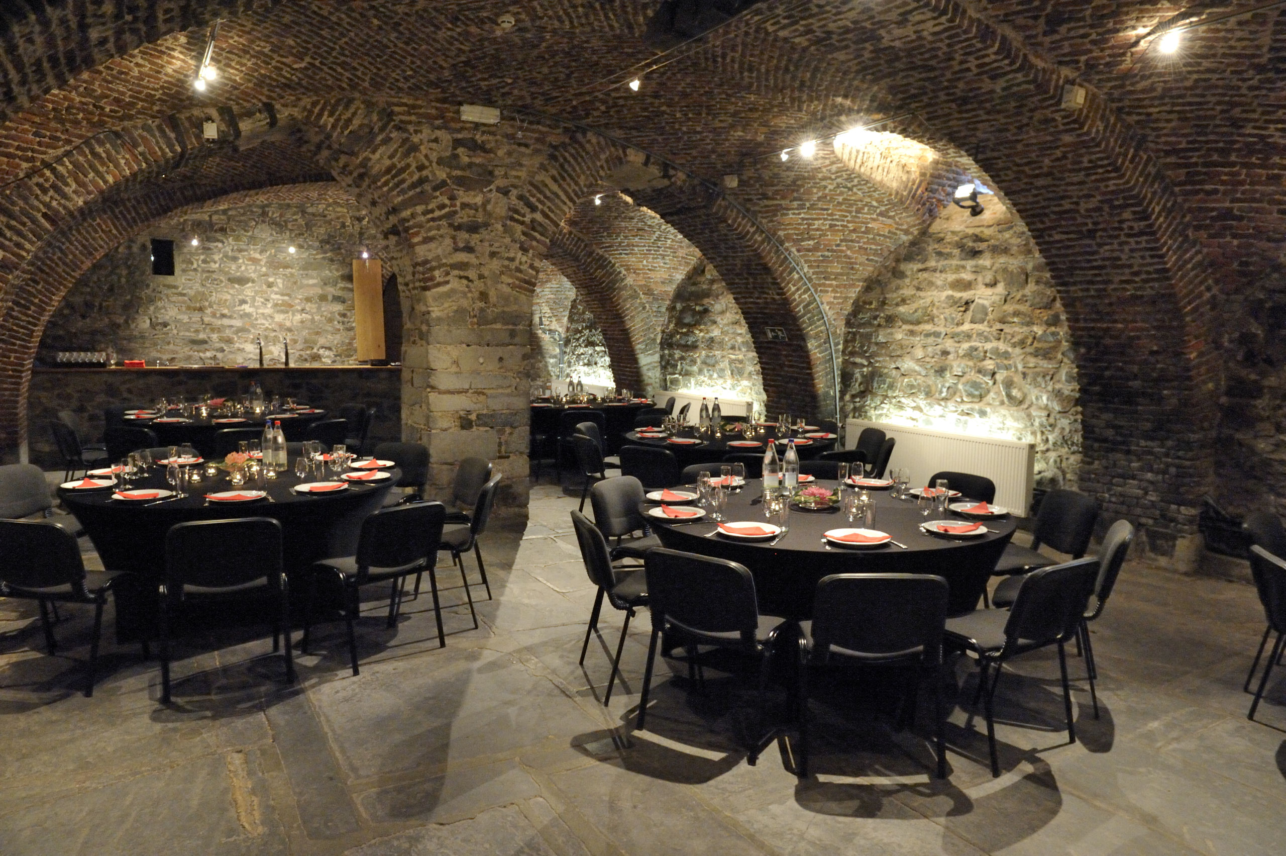 Image Blancs Moussis Cellar
