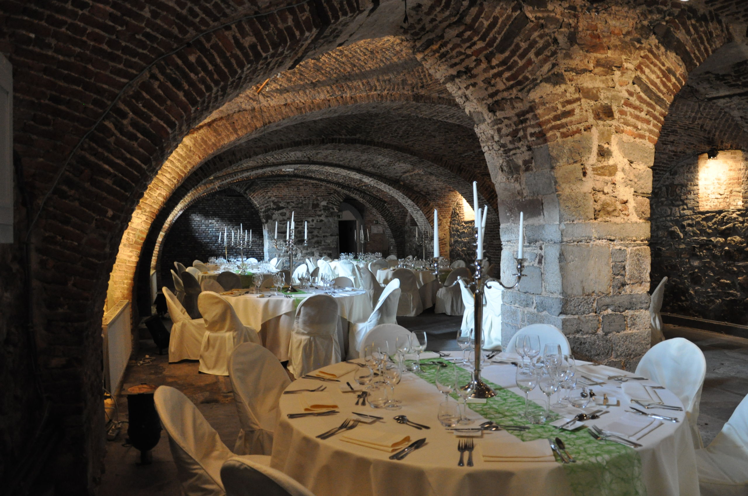 Image Blancs Moussis Cellar