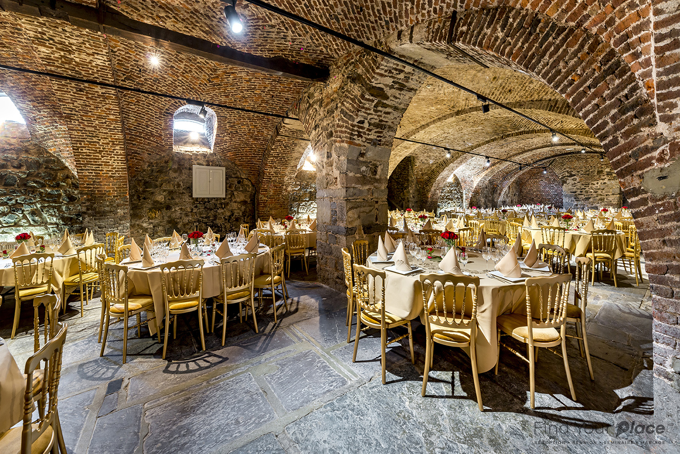 Image Blancs Moussis Cellar